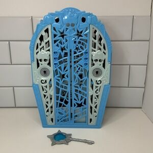 Monster High Skulltimate Secrets Hauntlywood Frankie Stein Locker *No Doll*